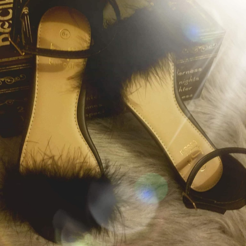 New: Fur Sandals with Ankle Strap